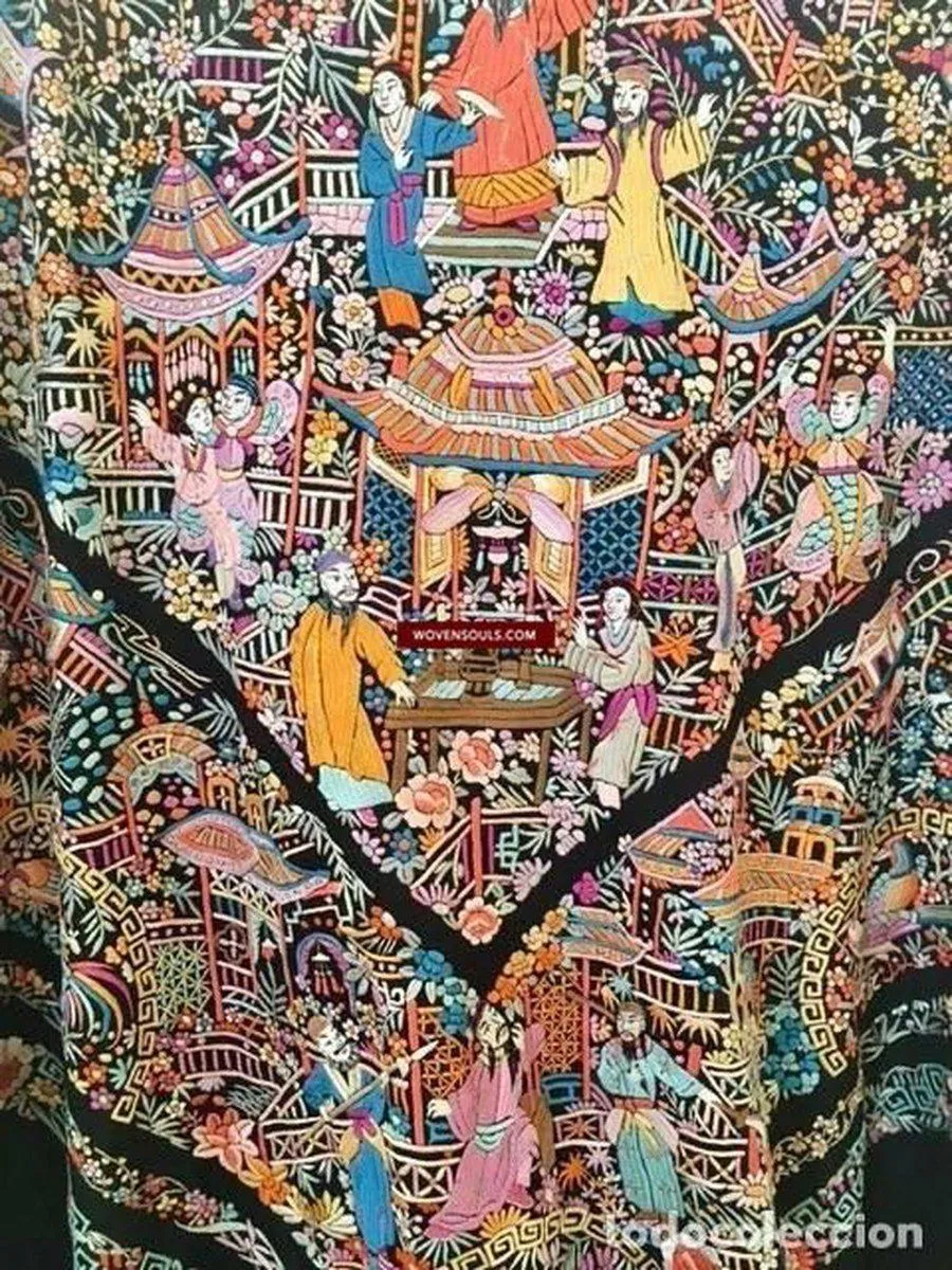 1148 Antique Manila Manton Silk Shawl