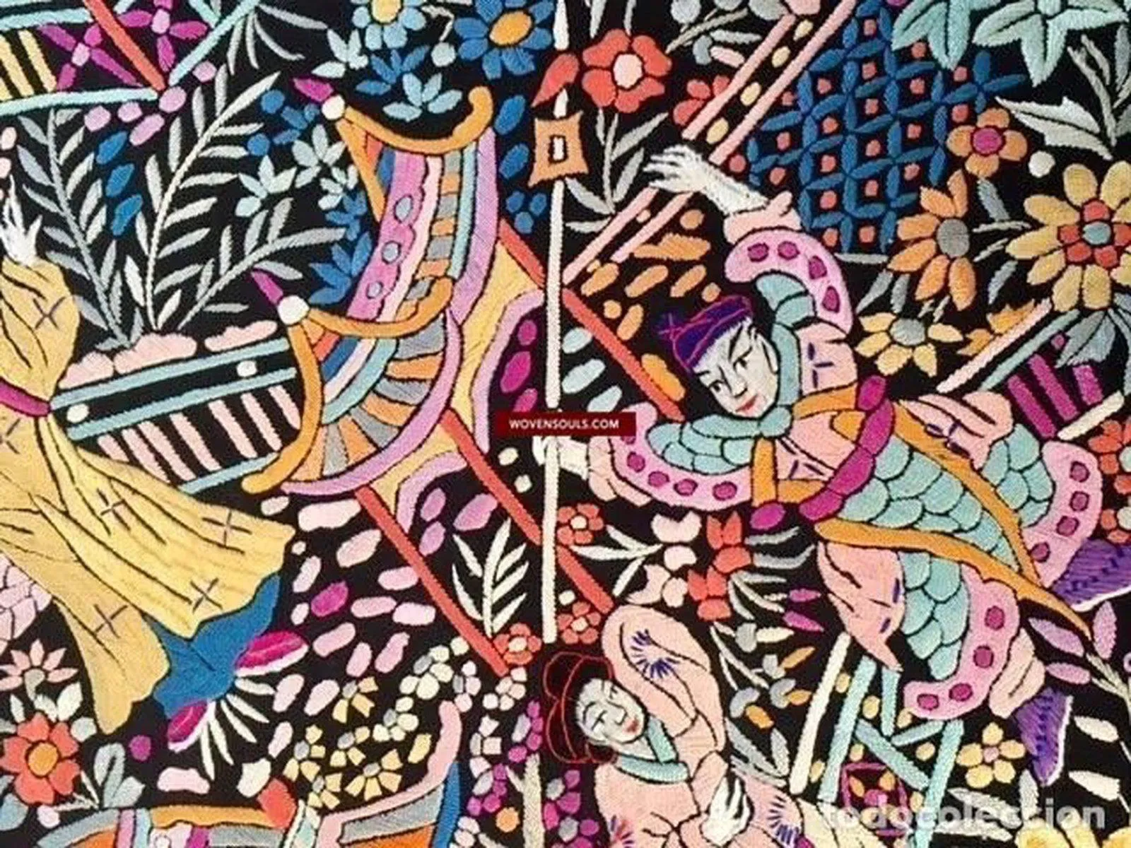 1148 Antique Manila Manton Silk Shawl