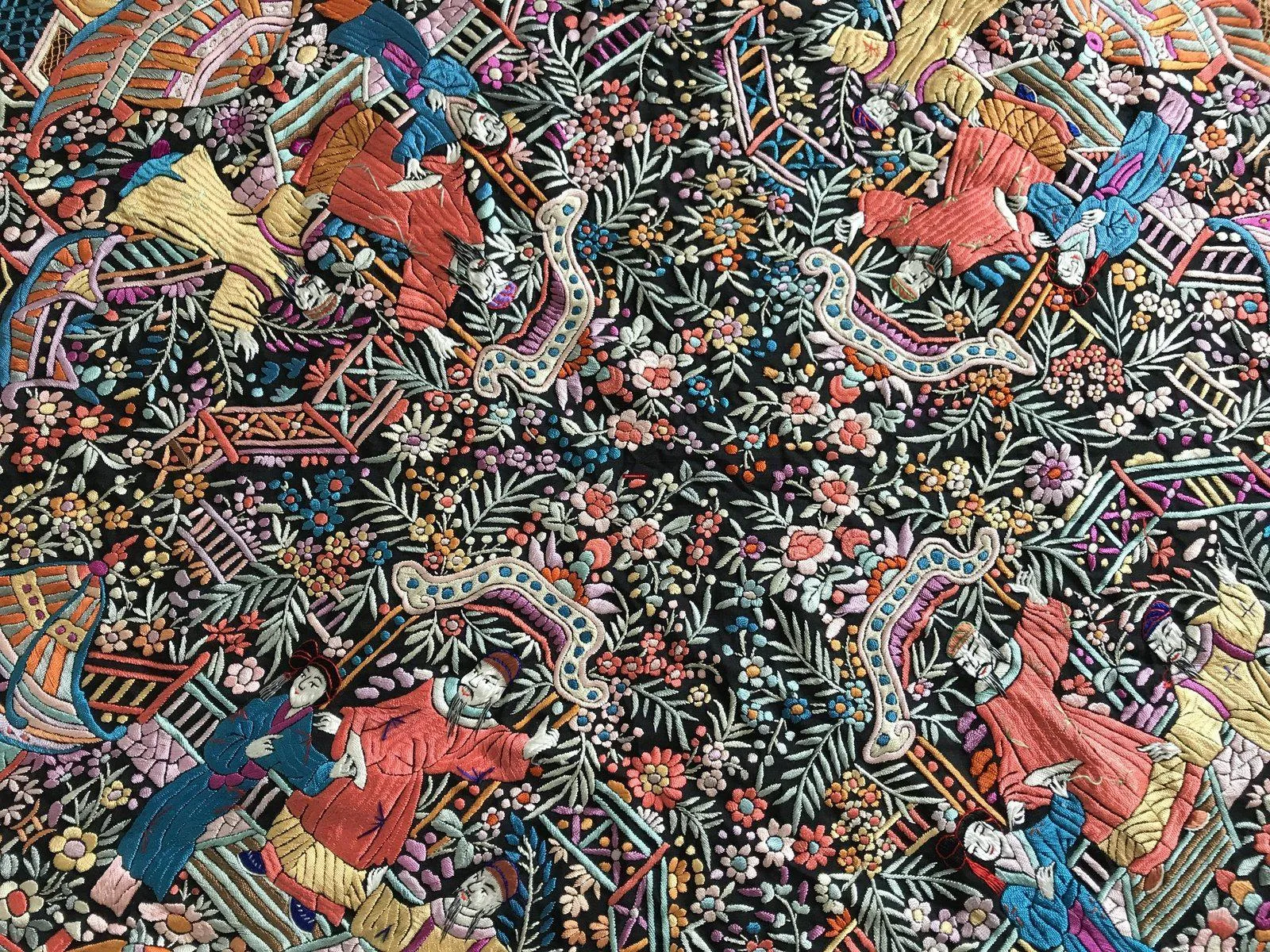 1148 Antique Manila Manton Silk Shawl