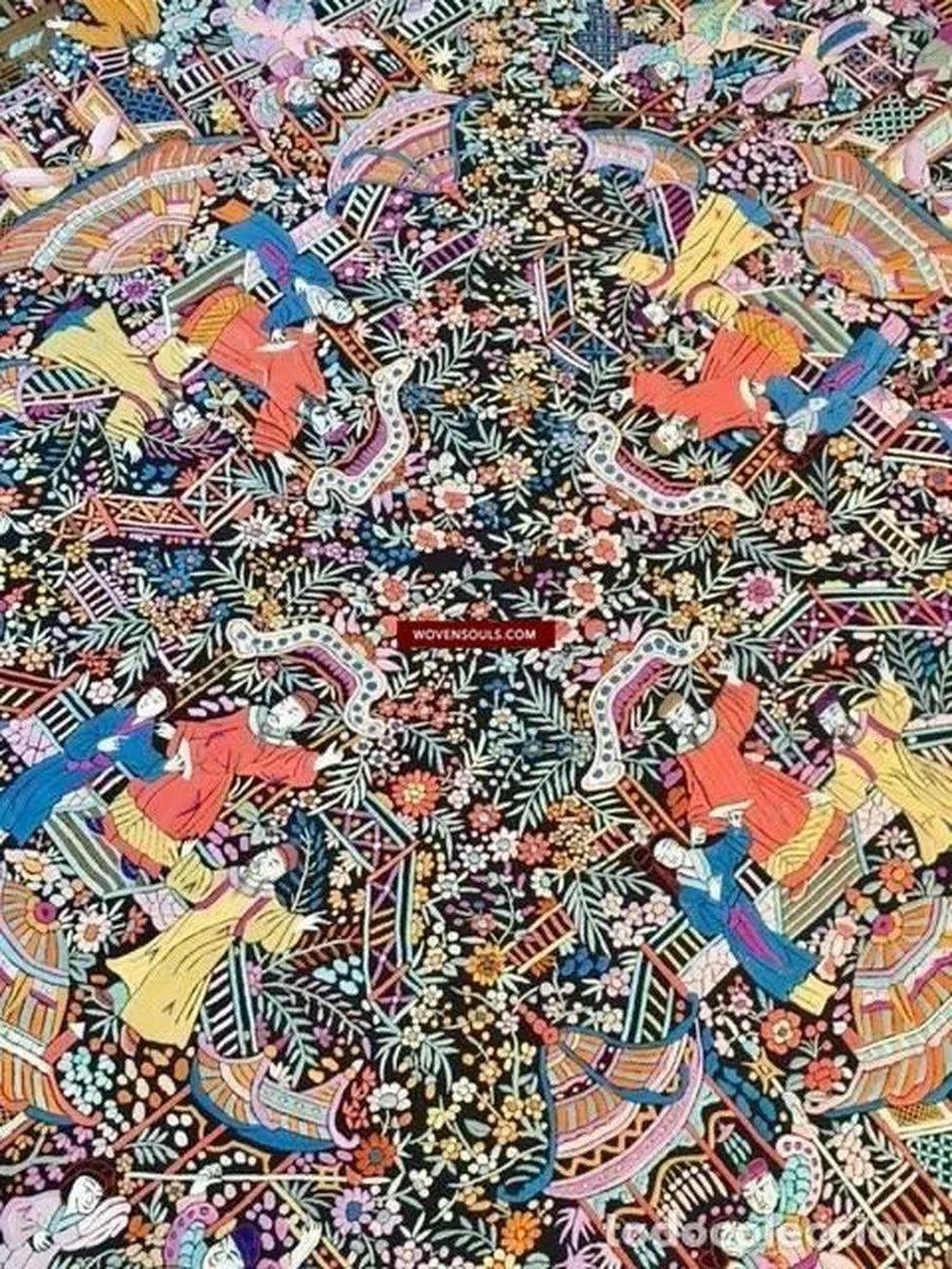 1148 Antique Manila Manton Silk Shawl