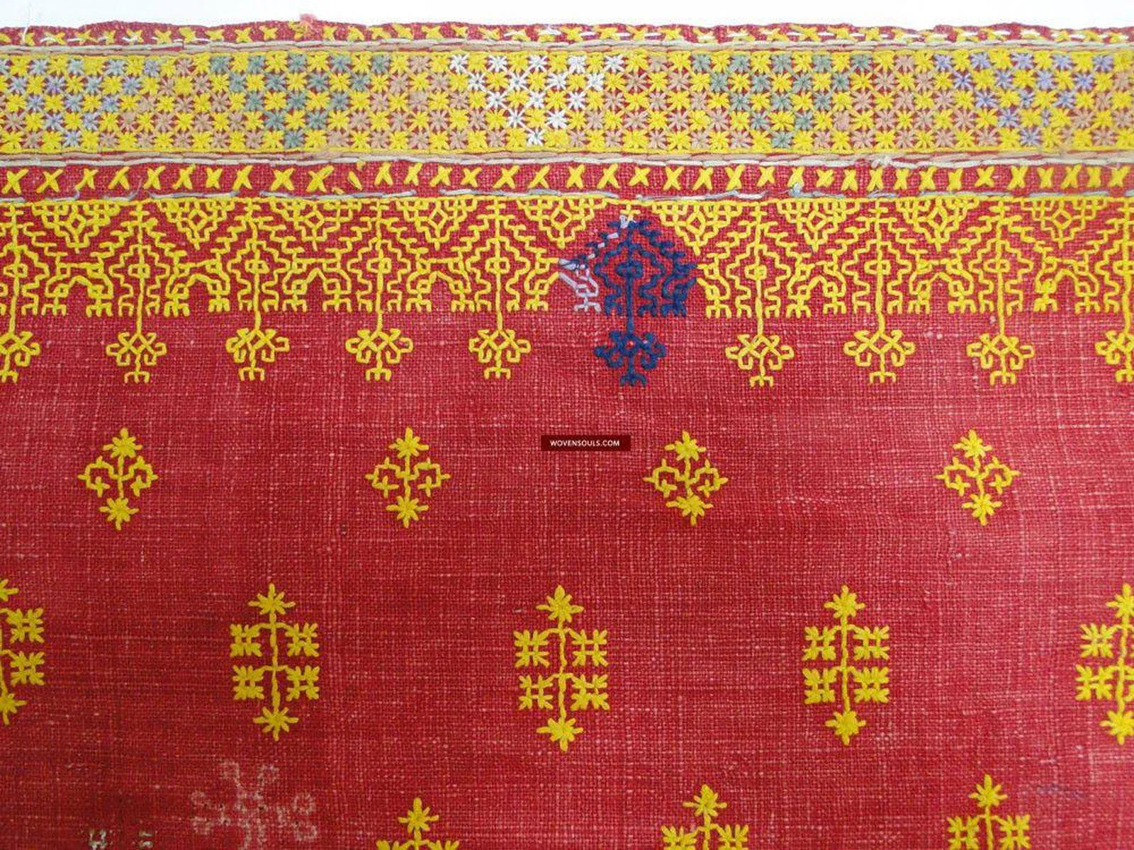 620 Old Rajasthan Shawl Textile Art double sided embroidery