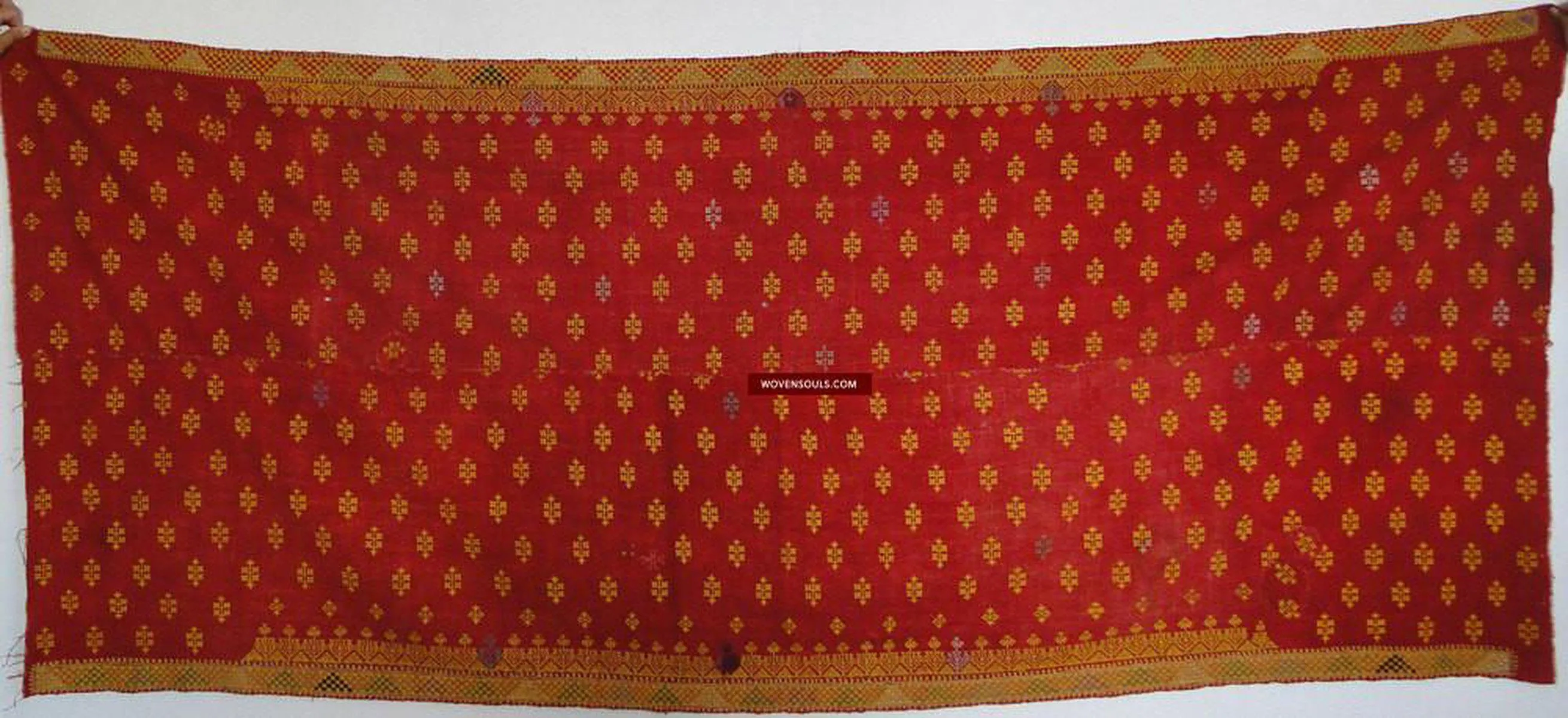 620 Old Rajasthan Shawl Textile Art double sided embroidery