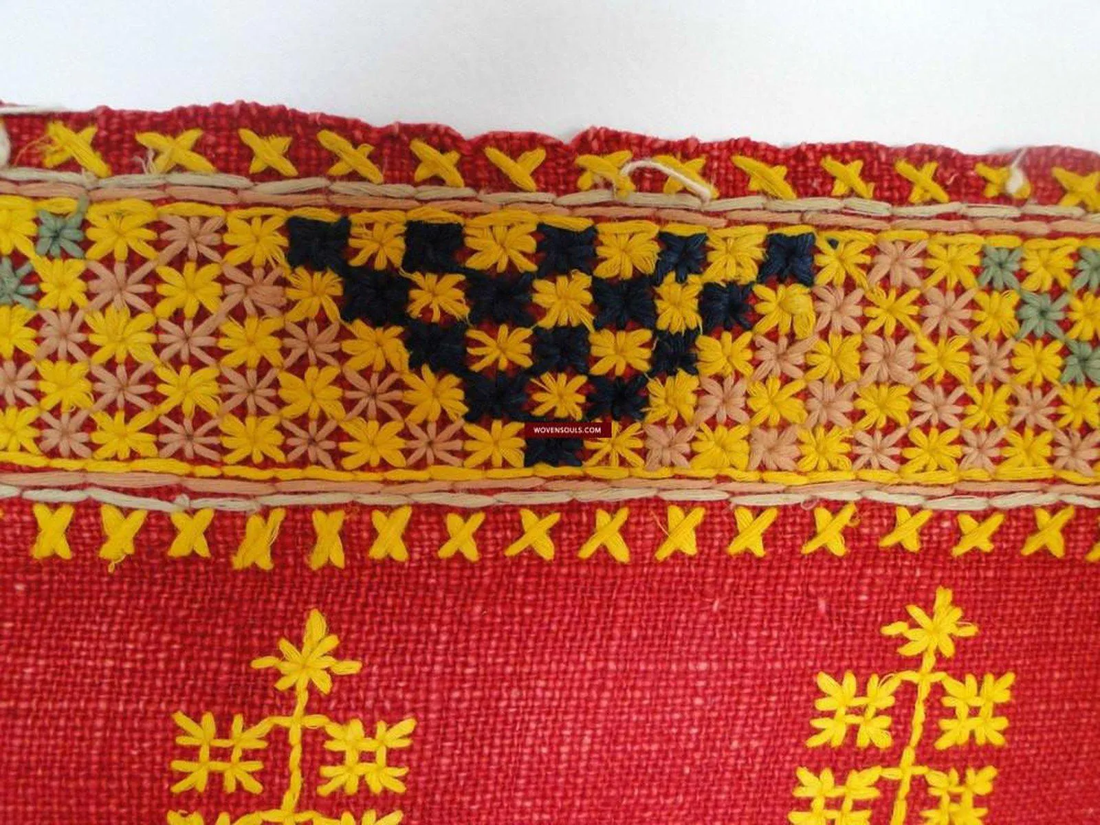 620 Old Rajasthan Shawl Textile Art double sided embroidery