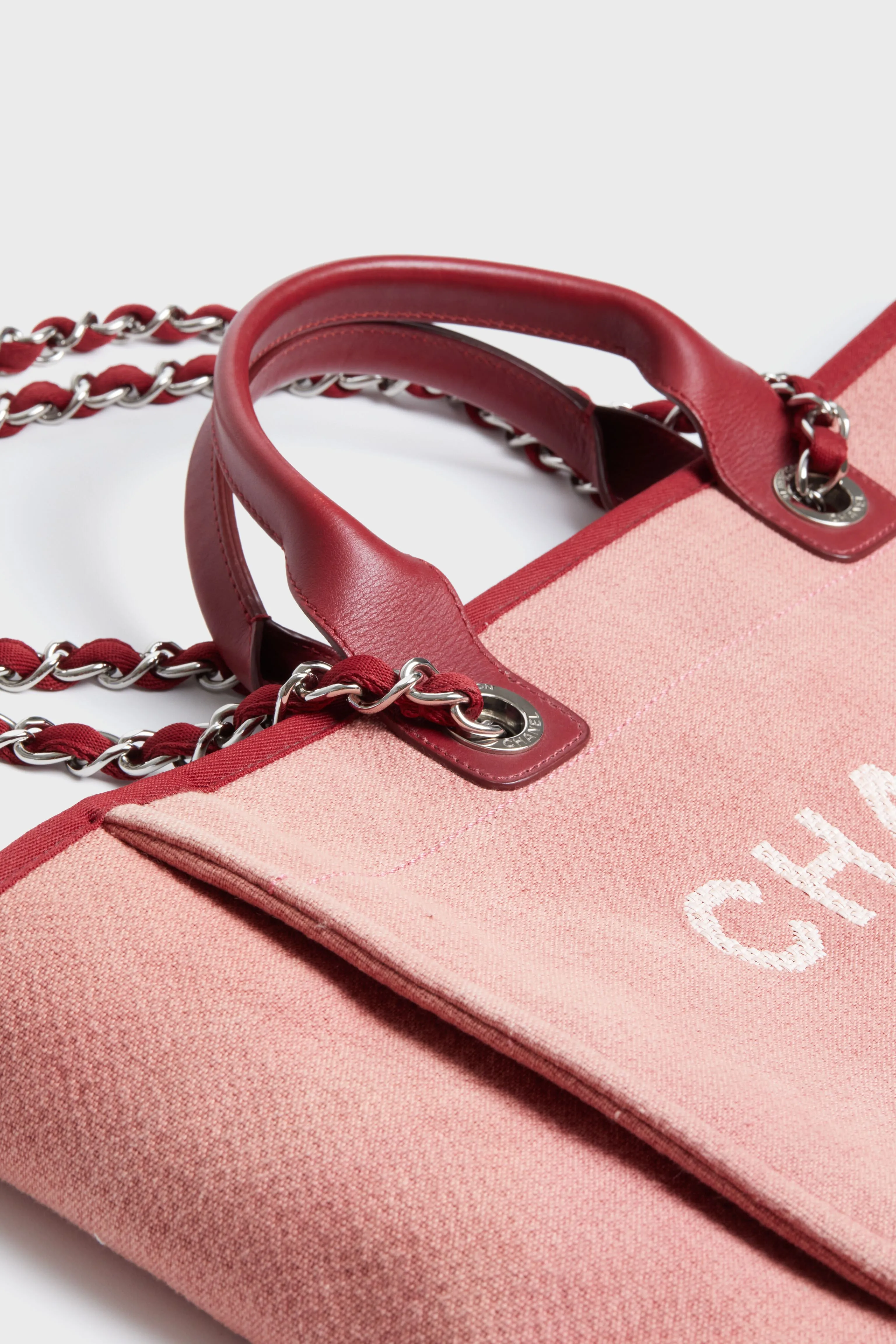 CHANEL Deauville MM Chain Tote