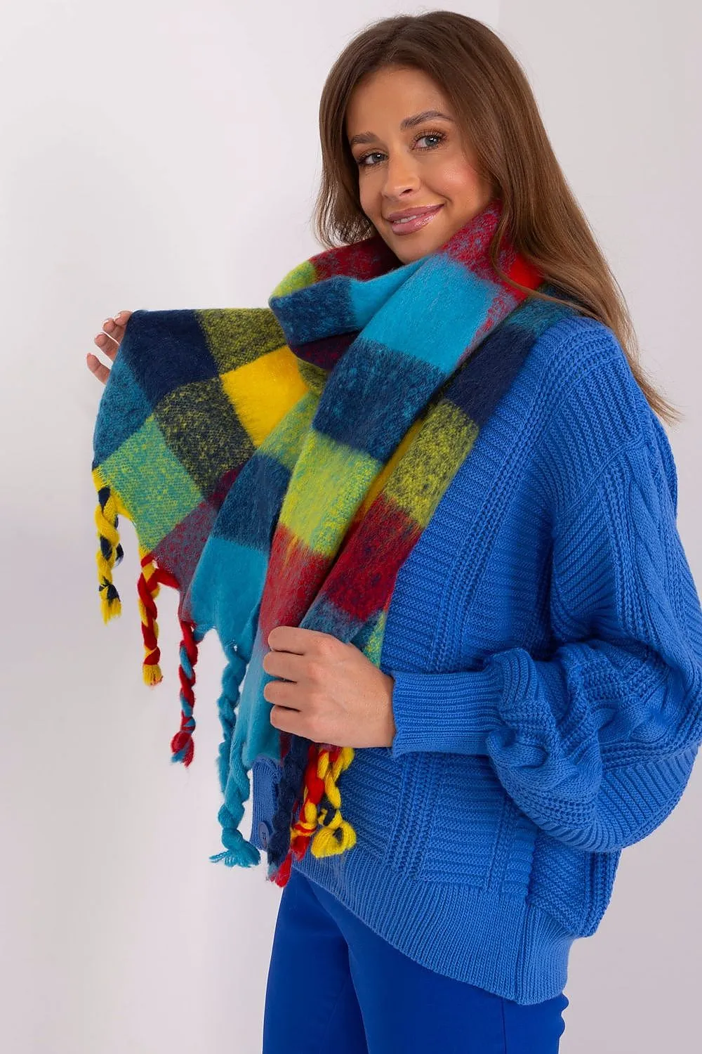 Shawl model 191715 AT