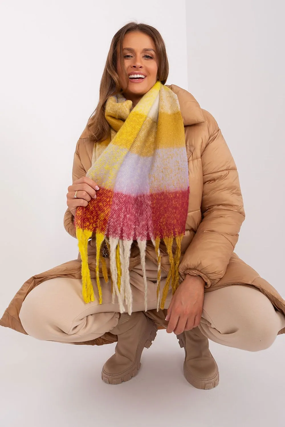 Shawl model 191730 AT