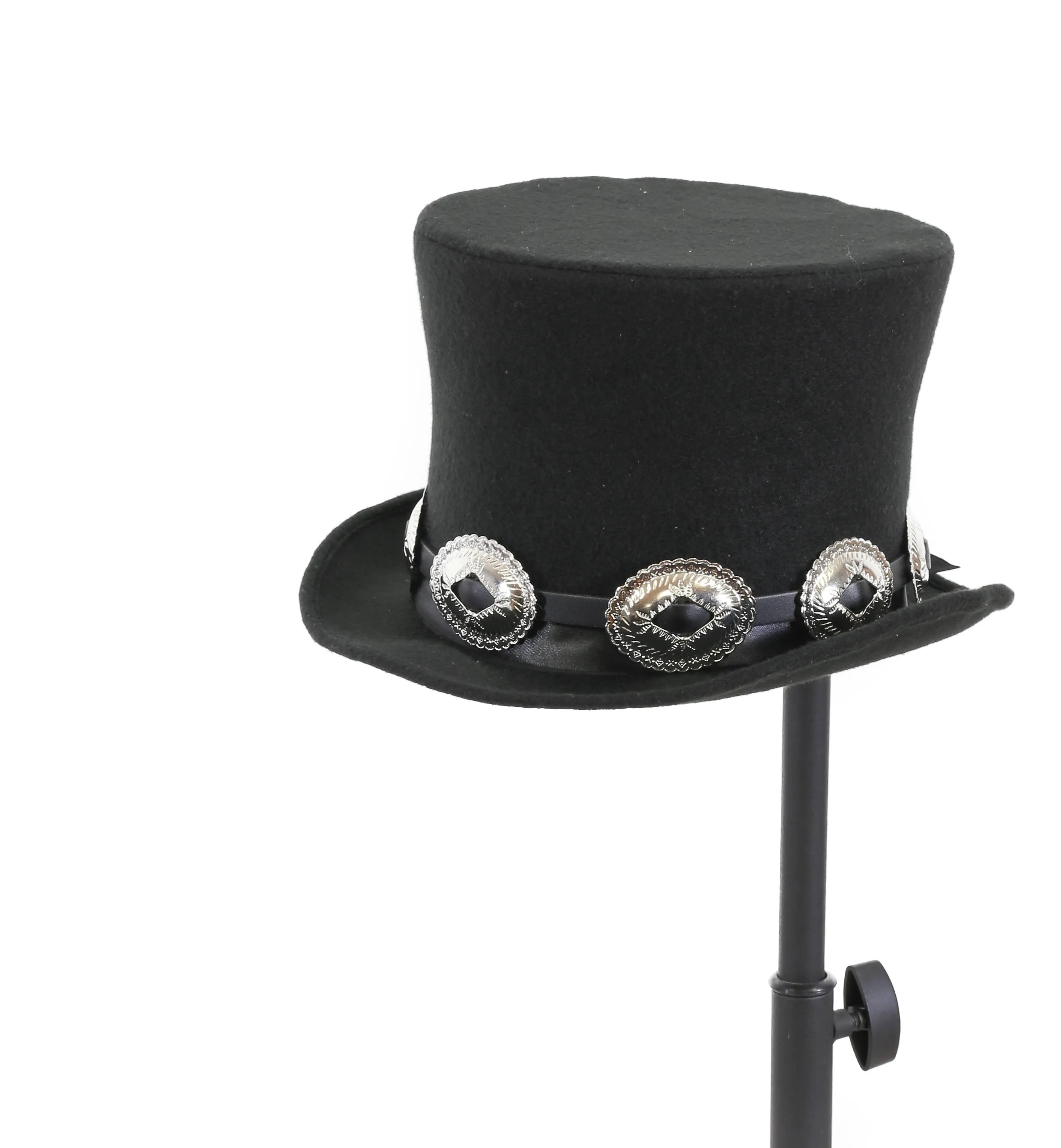 Top HatMade In China With Oval Conchos